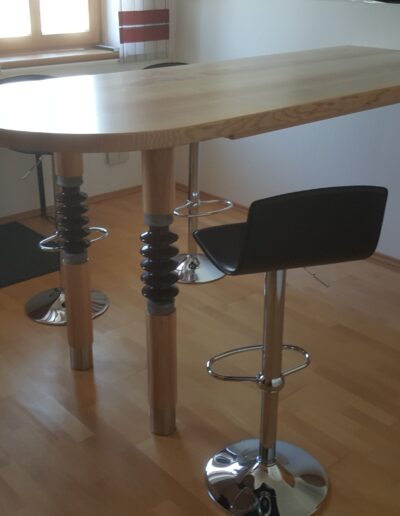 Bildimpression des Büromöbelangebots der Möbel Design Schreinerei Josef Lang in Ringelai