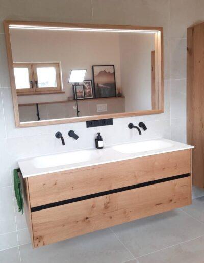 Bildimpression des Badezimmerangebotes der Möbel Design Schreinerei Josef Lang in Ringelai