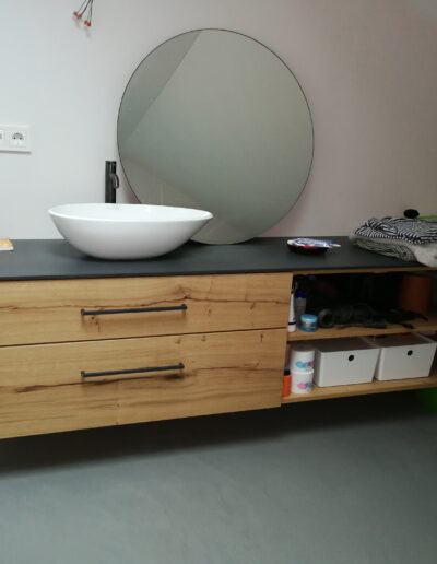 Bildimpression des Badezimmerangebots der Möbel Design Schreinerei Josef Lang in Ringelai